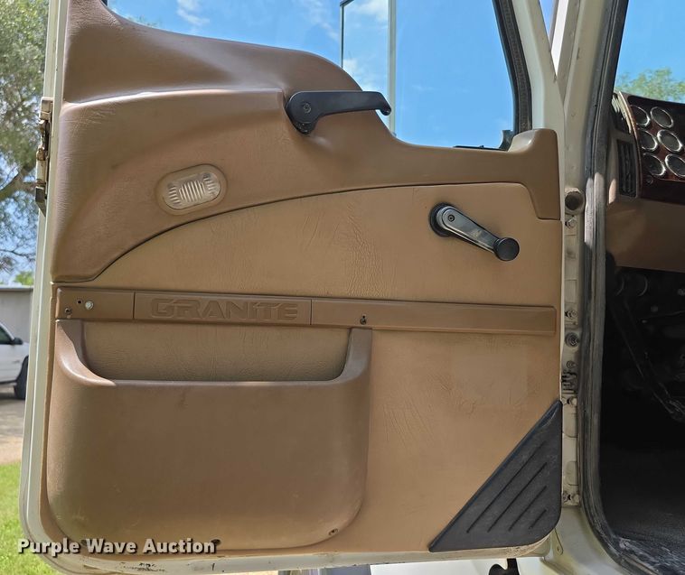 image for item EF3696 2004 Mack Granite CV713 dump truck