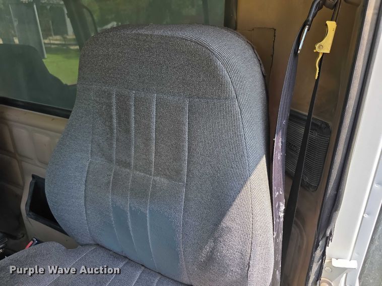 image for item EF3696 2004 Mack Granite CV713 dump truck