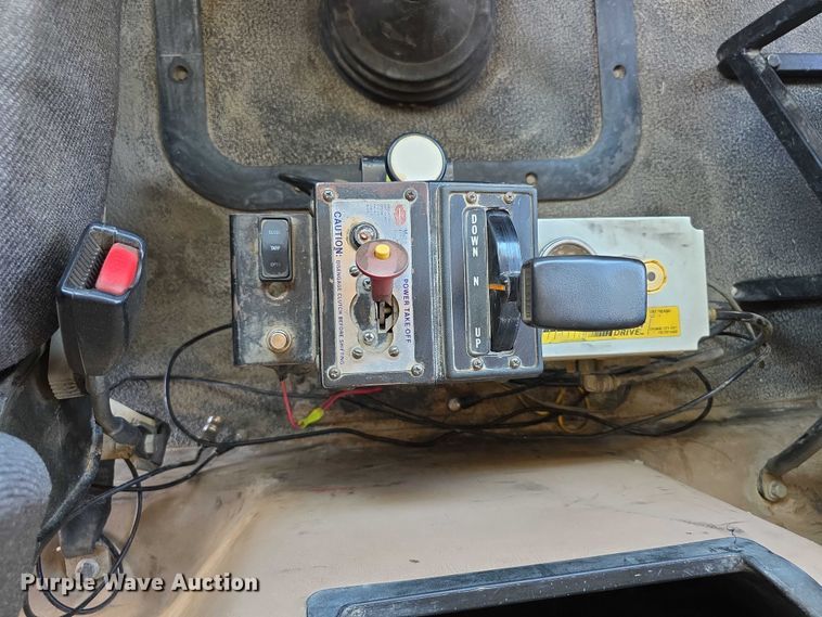 image for item EF3696 2004 Mack Granite CV713 dump truck