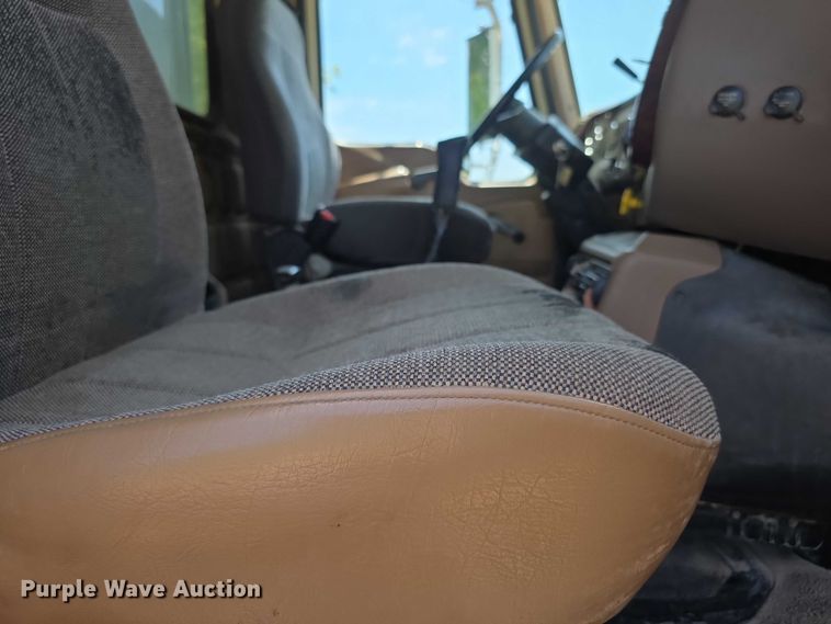 image for item EF3696 2004 Mack Granite CV713 dump truck