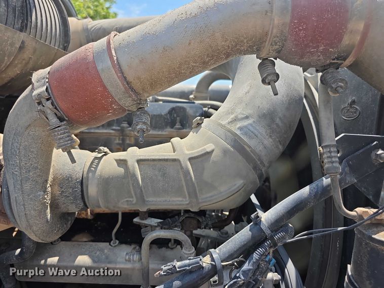 image for item EF3696 2004 Mack Granite CV713 dump truck