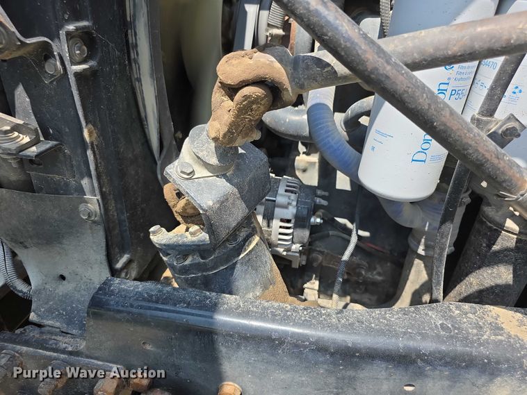 image for item EF3696 2004 Mack Granite CV713 dump truck