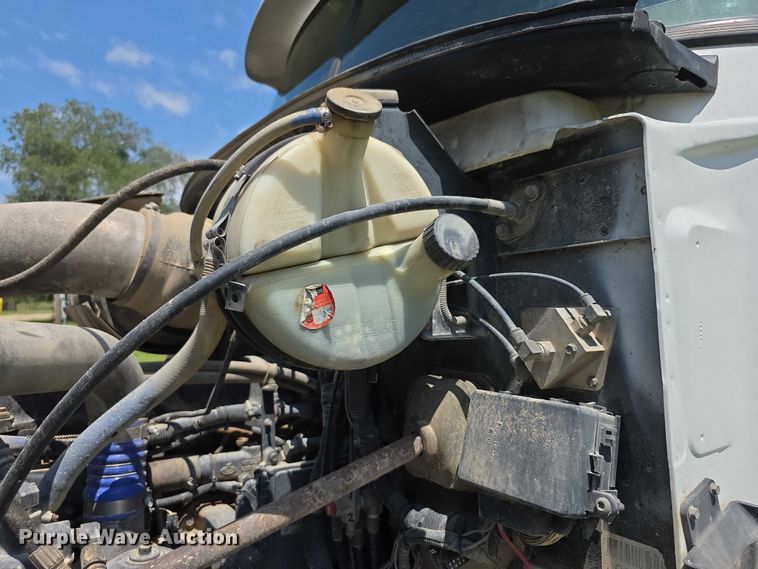 image for item EF3696 2004 Mack Granite CV713 dump truck
