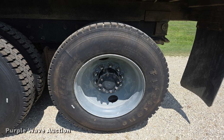 image for item EF3696 2004 Mack Granite CV713 dump truck