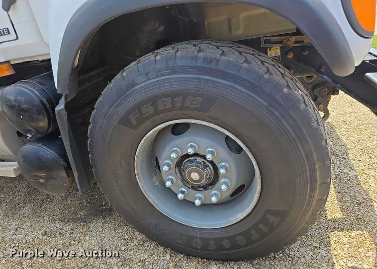 image for item EF3696 2004 Mack Granite CV713 dump truck