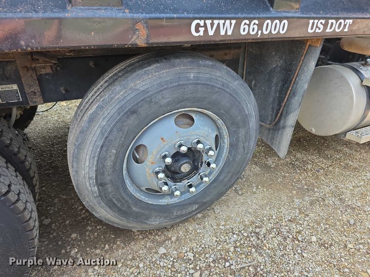 image for item EF3696 2004 Mack Granite CV713 dump truck