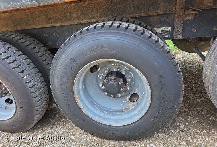 image for item EF3696 2004 Mack Granite CV713 dump truck