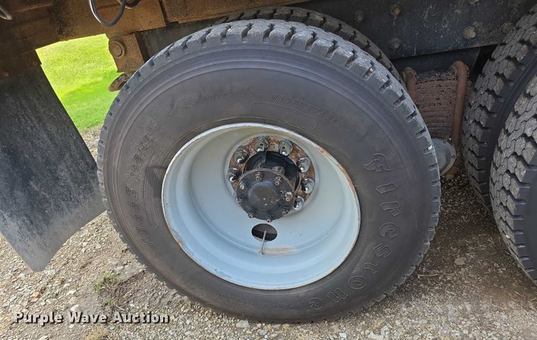 image for item EF3696 2004 Mack Granite CV713 dump truck