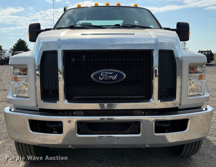 image for item EG2550 2017 Ford F750 Super Duty utility / service truck