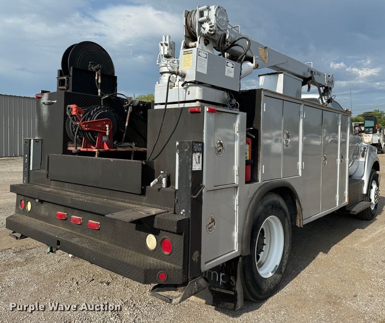 image for item EG2550 2017 Ford F750 Super Duty utility / service truck