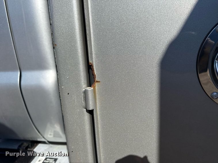 image for item EG2550 2017 Ford F750 Super Duty utility / service truck