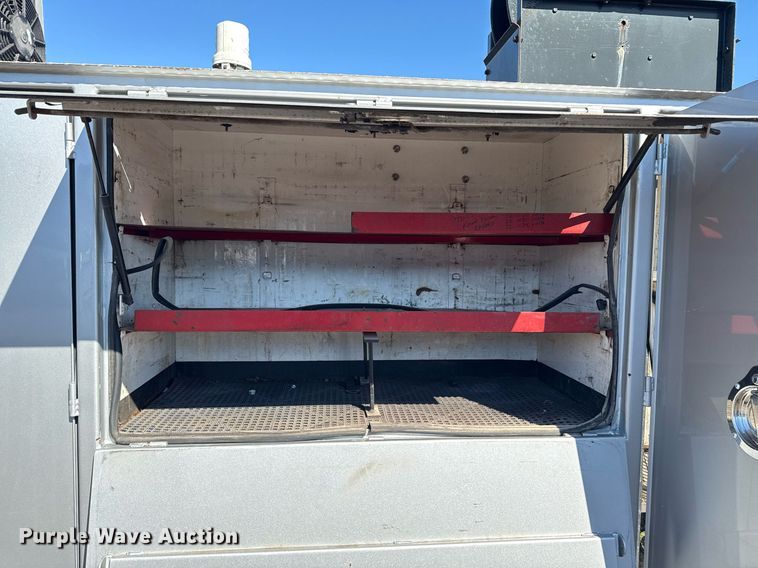 image for item EG2550 2017 Ford F750 Super Duty utility / service truck