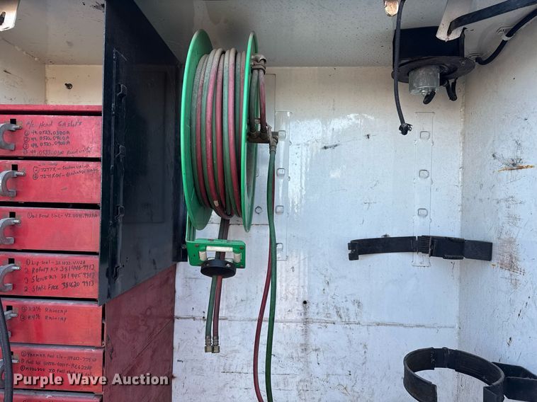 image for item EG2550 2017 Ford F750 Super Duty utility / service truck