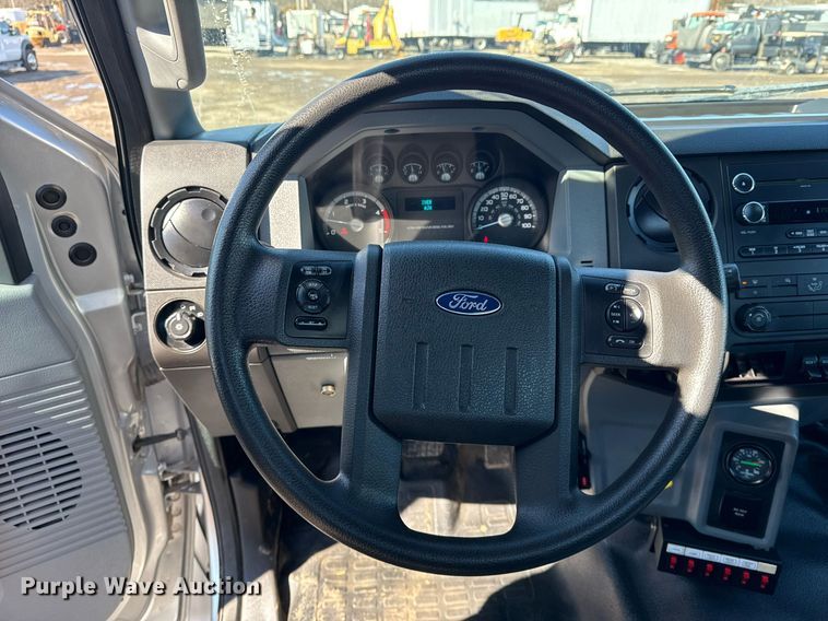 image for item EG2550 2017 Ford F750 Super Duty utility / service truck
