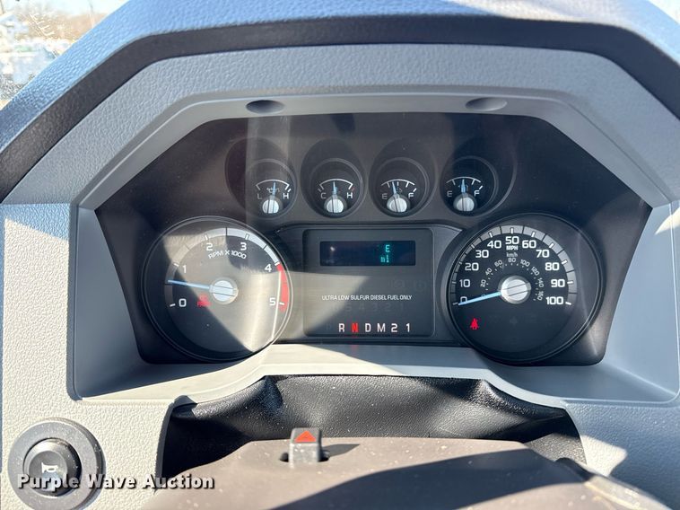 image for item EG2550 2017 Ford F750 Super Duty utility / service truck