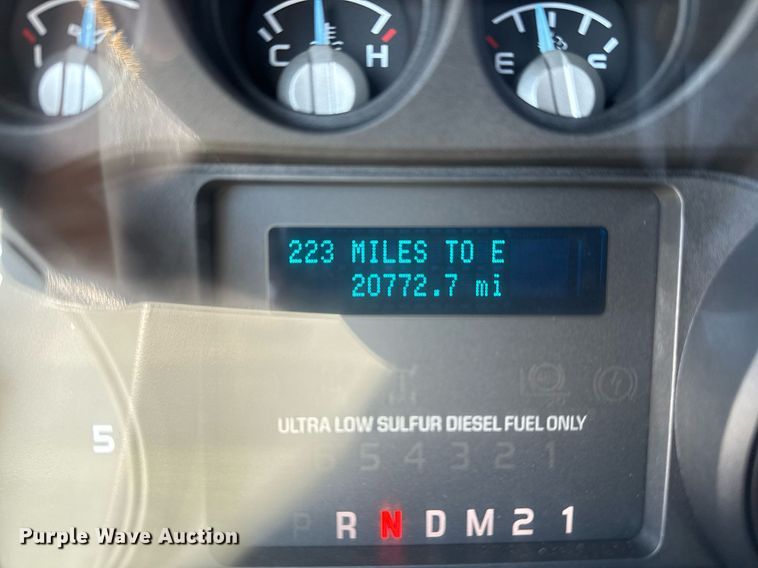 image for item EG2550 2017 Ford F750 Super Duty utility / service truck