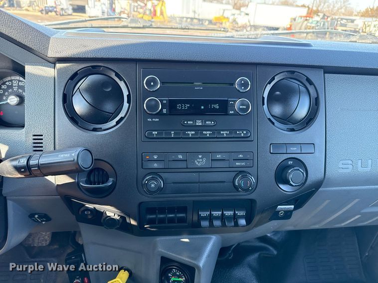 image for item EG2550 2017 Ford F750 Super Duty utility / service truck