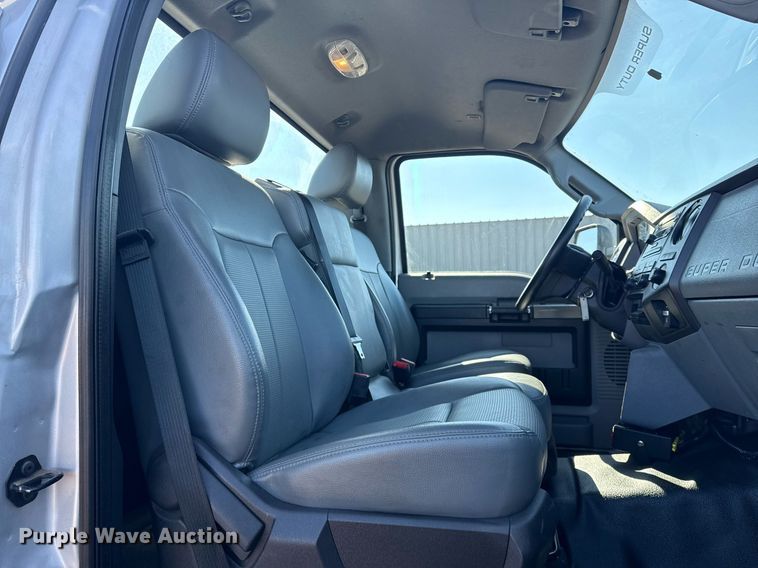 image for item EG2550 2017 Ford F750 Super Duty utility / service truck