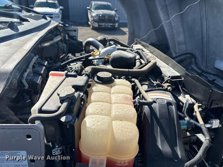 image for item EG2550 2017 Ford F750 Super Duty utility / service truck