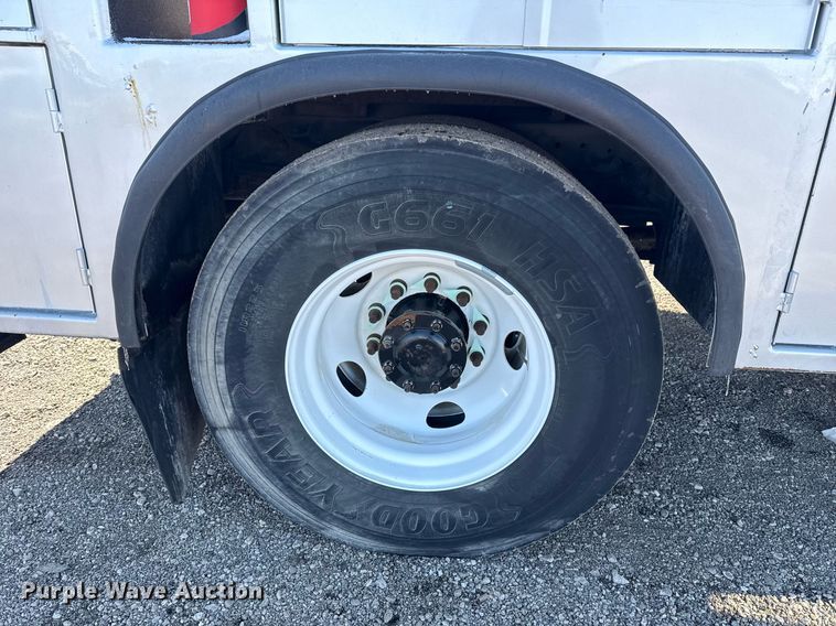 image for item EG2550 2017 Ford F750 Super Duty utility / service truck