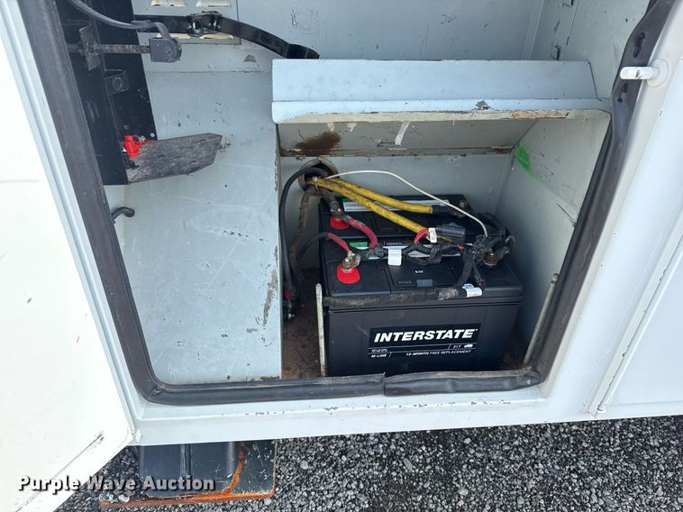 image for item EG6040 2009 Ford F750 digger derrick truck