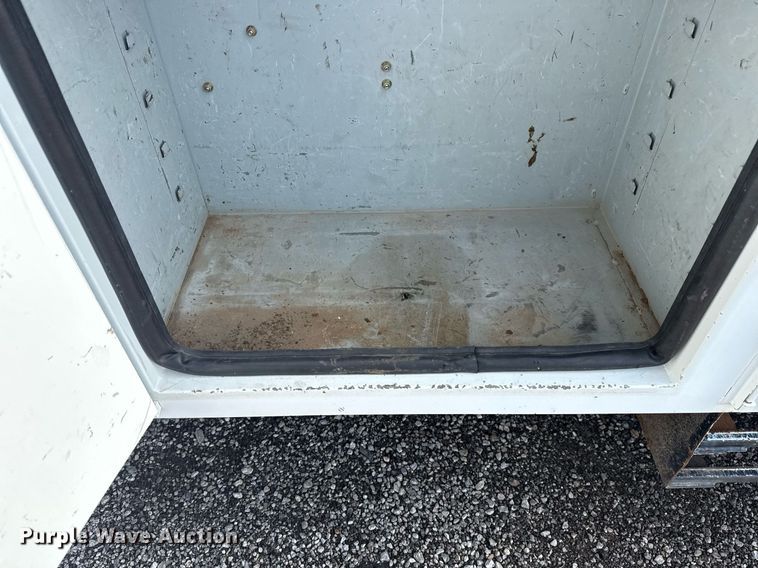 image for item EG6040 2009 Ford F750 digger derrick truck