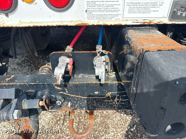 image for item EG6040 2009 Ford F750 digger derrick truck