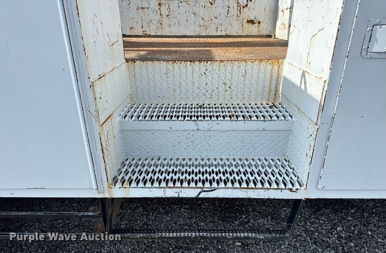 image for item EG6040 2009 Ford F750 digger derrick truck