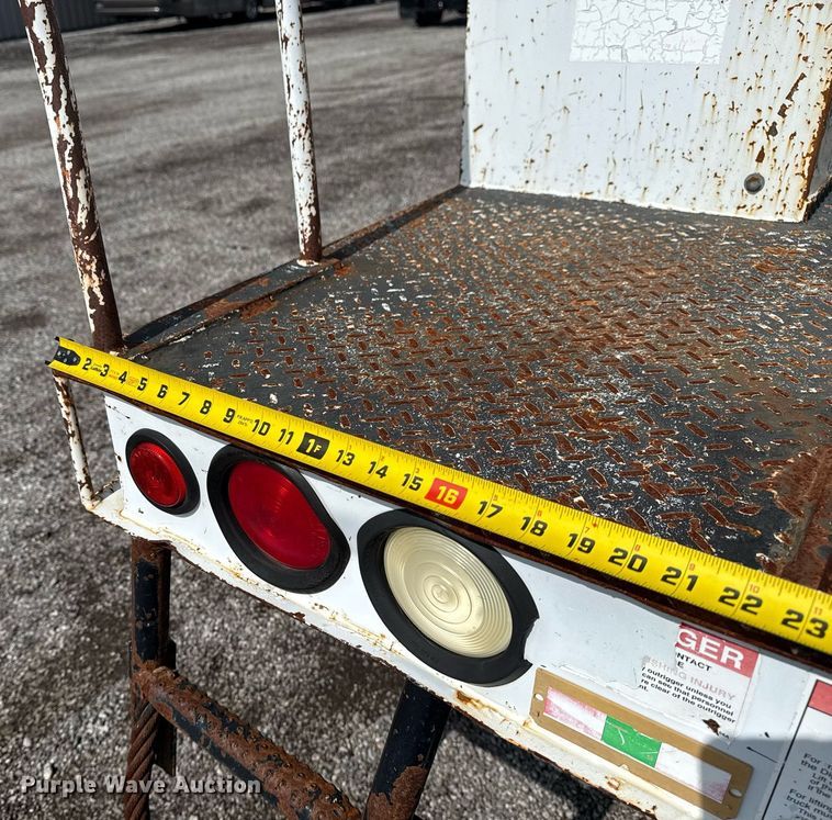 image for item EG6040 2009 Ford F750 digger derrick truck