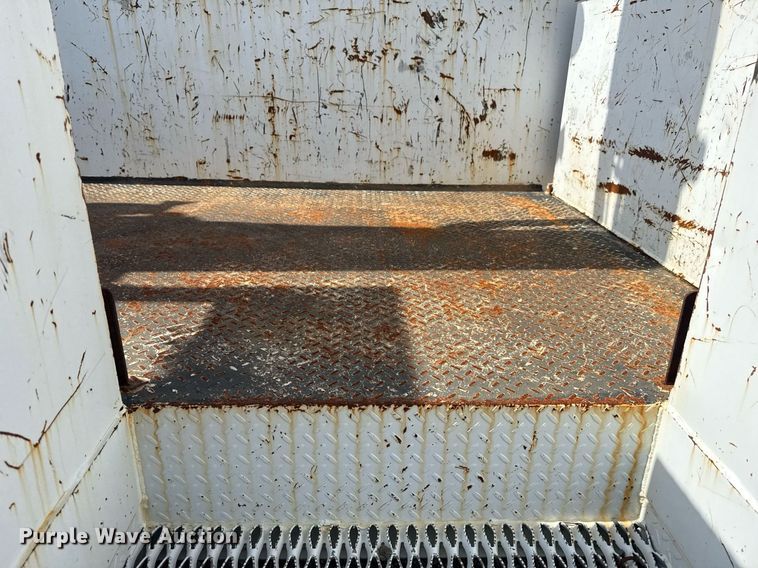 image for item EG6040 2009 Ford F750 digger derrick truck