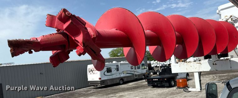 image for item EG6040 2009 Ford F750 digger derrick truck