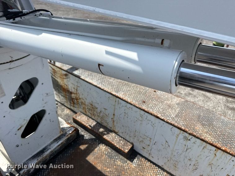 image for item EG6040 2009 Ford F750 digger derrick truck