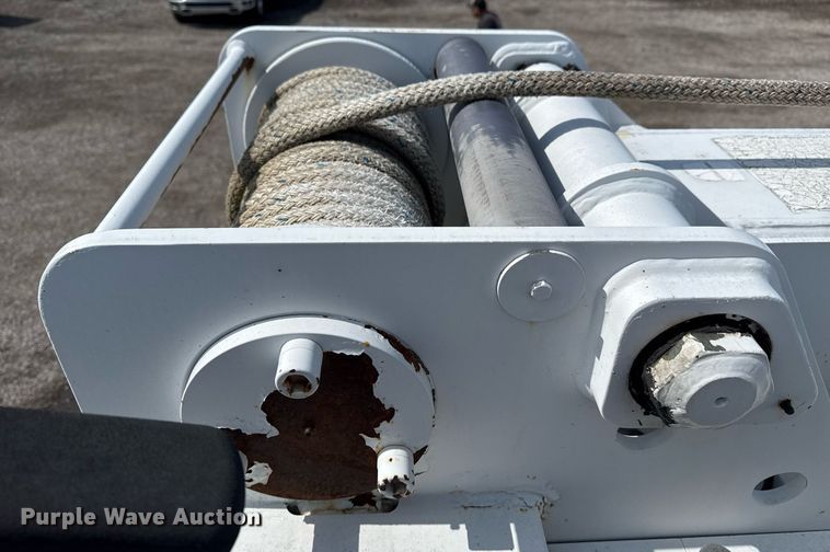 image for item EG6040 2009 Ford F750 digger derrick truck