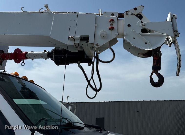 image for item EG6040 2009 Ford F750 digger derrick truck