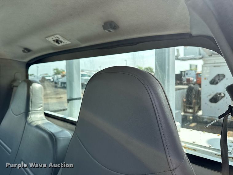 image for item EG6040 2009 Ford F750 digger derrick truck