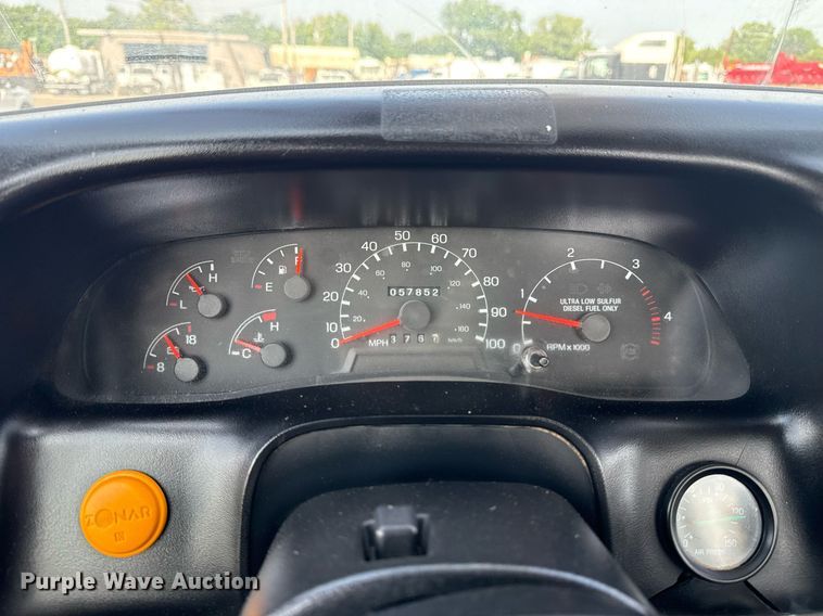 image for item EG6040 2009 Ford F750 digger derrick truck