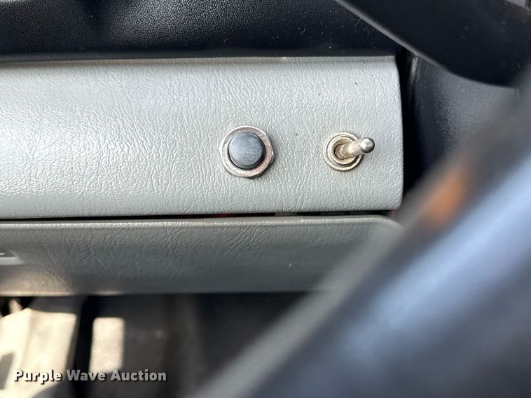 image for item EG6040 2009 Ford F750 digger derrick truck