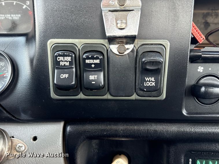 image for item EG6040 2009 Ford F750 digger derrick truck