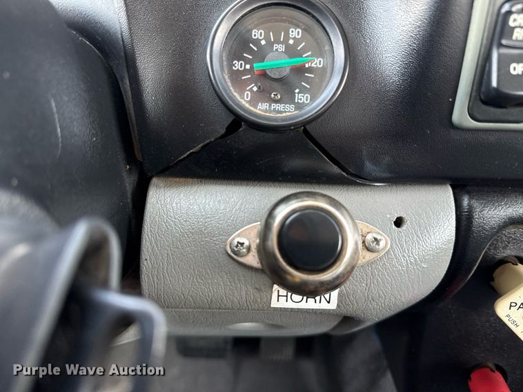 image for item EG6040 2009 Ford F750 digger derrick truck