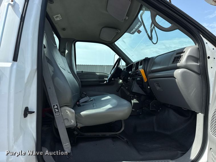 image for item EG6040 2009 Ford F750 digger derrick truck