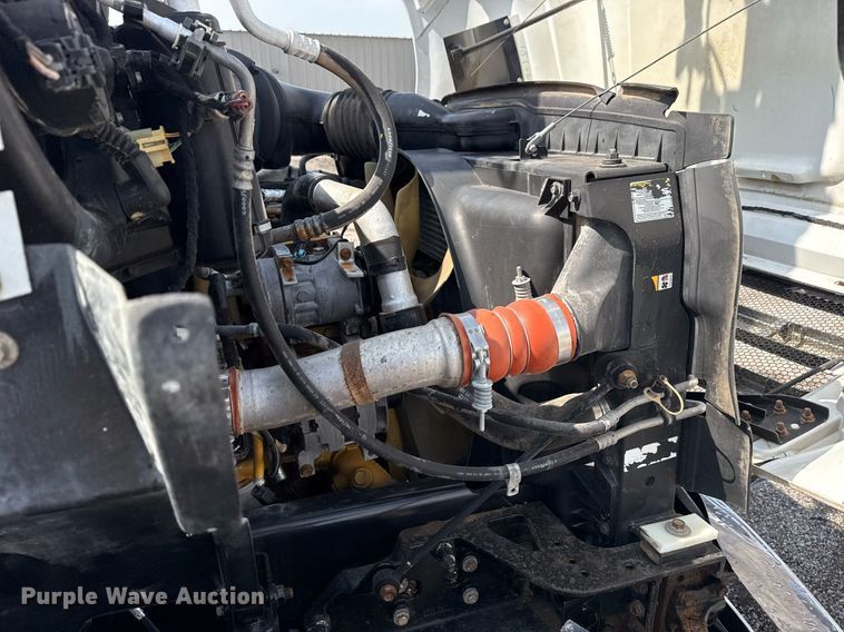 image for item EG6040 2009 Ford F750 digger derrick truck