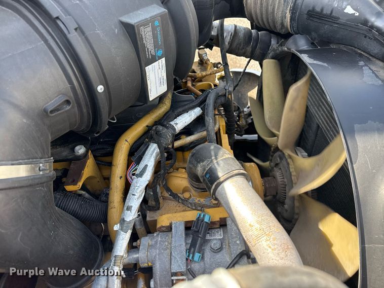 image for item EG6040 2009 Ford F750 digger derrick truck