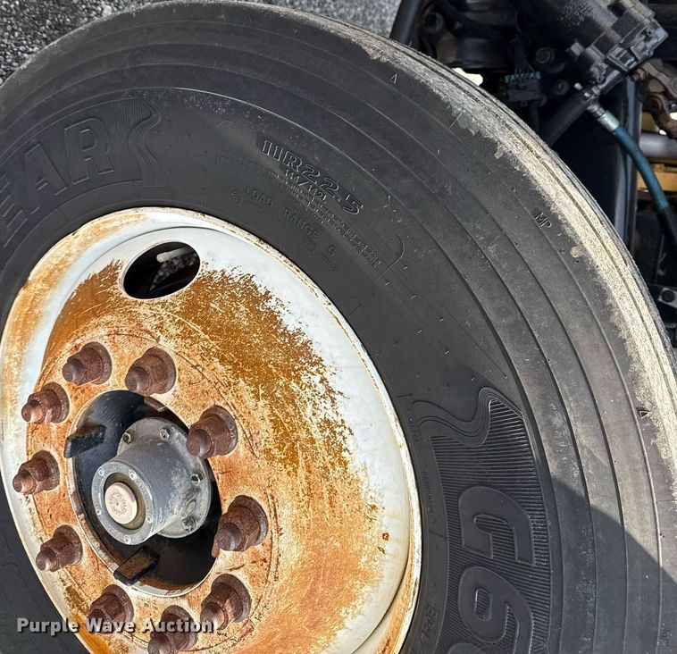 image for item EG6040 2009 Ford F750 digger derrick truck