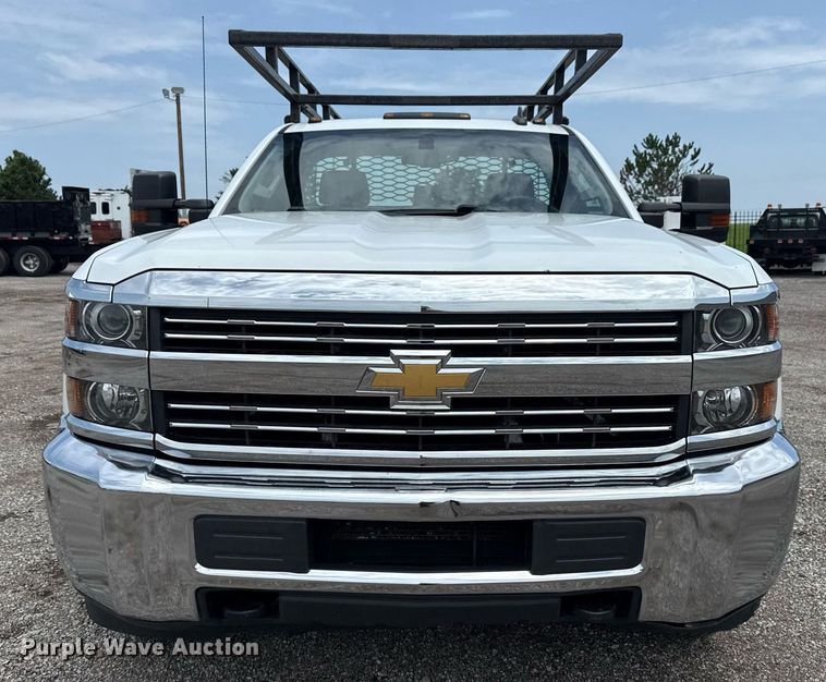 image for item EG6045 2017 Chevrolet Silverado 3500HD utility bed pickup truck