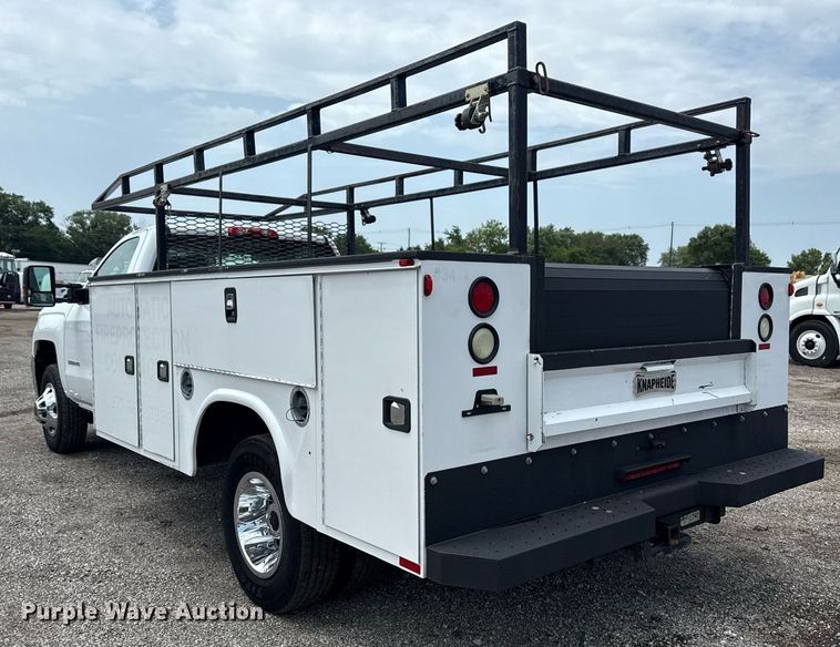 image for item EG6045 2017 Chevrolet Silverado 3500HD utility bed pickup truck