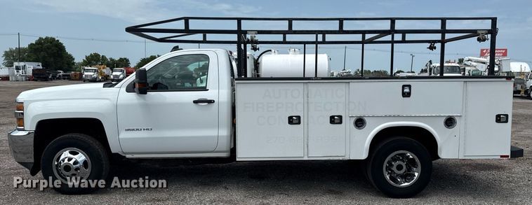 image for item EG6045 2017 Chevrolet Silverado 3500HD utility bed pickup truck