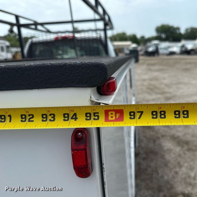 image for item EG6045 2017 Chevrolet Silverado 3500HD utility bed pickup truck