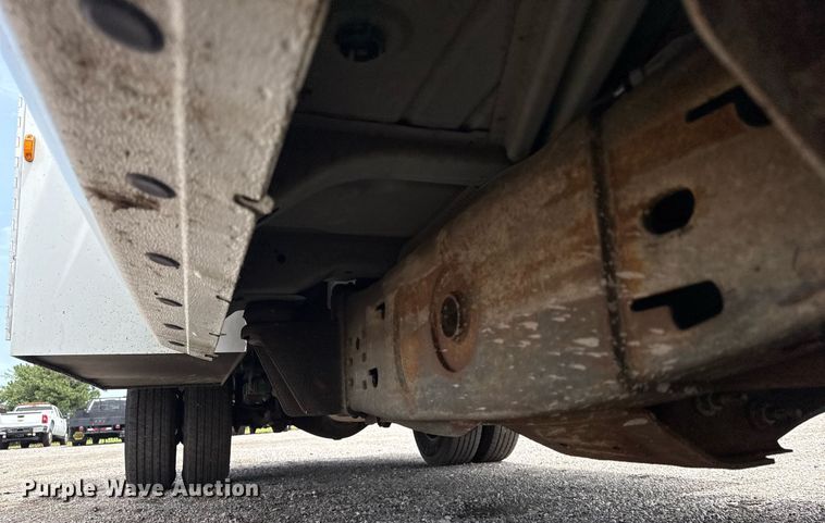 image for item EG6045 2017 Chevrolet Silverado 3500HD utility bed pickup truck