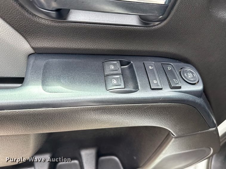 image for item EG6045 2017 Chevrolet Silverado 3500HD utility bed pickup truck