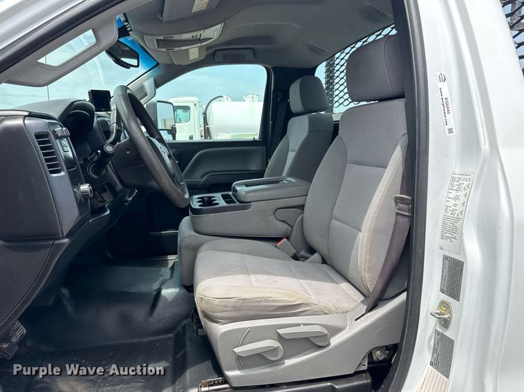 image for item EG6045 2017 Chevrolet Silverado 3500HD utility bed pickup truck